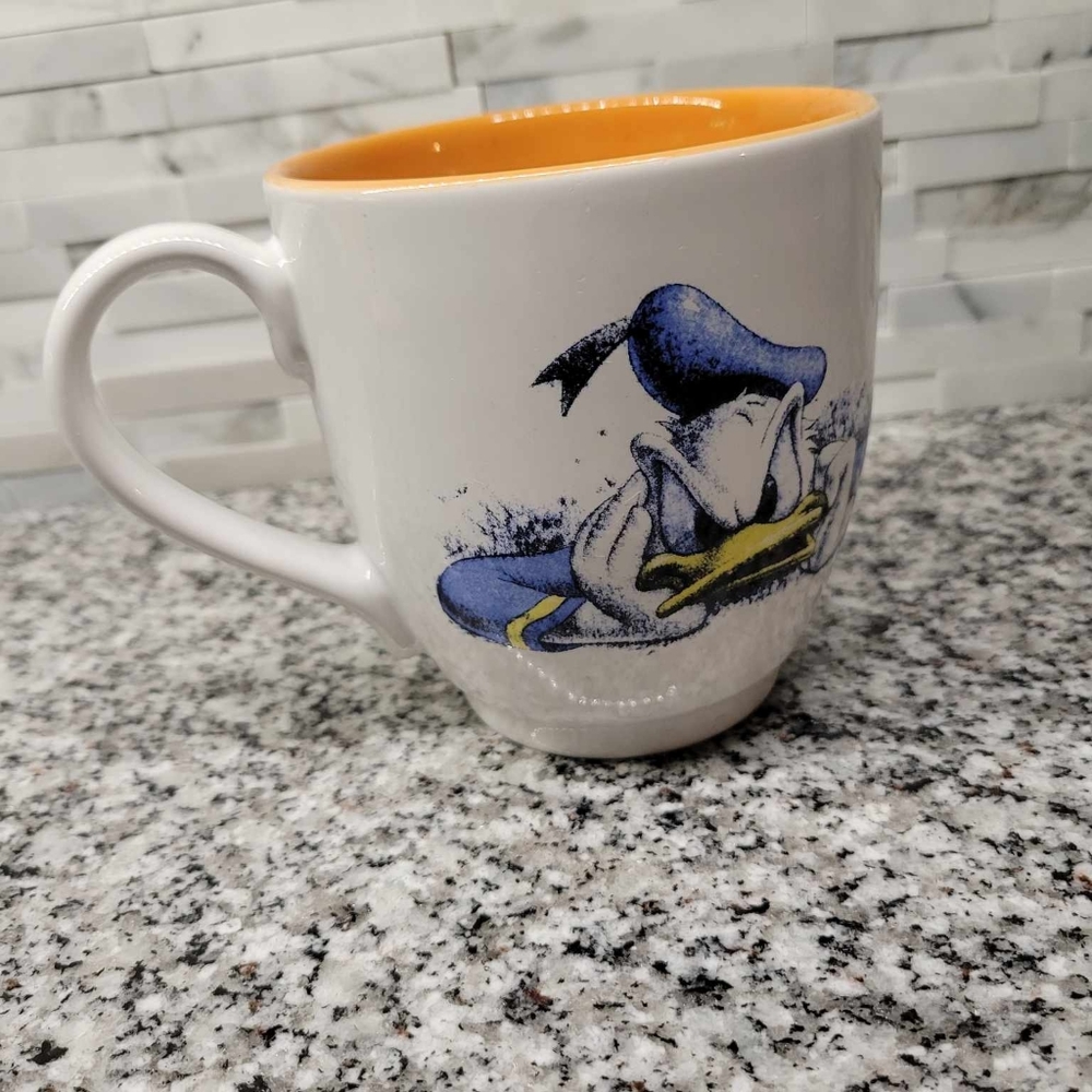 Donald Duck coffee mug